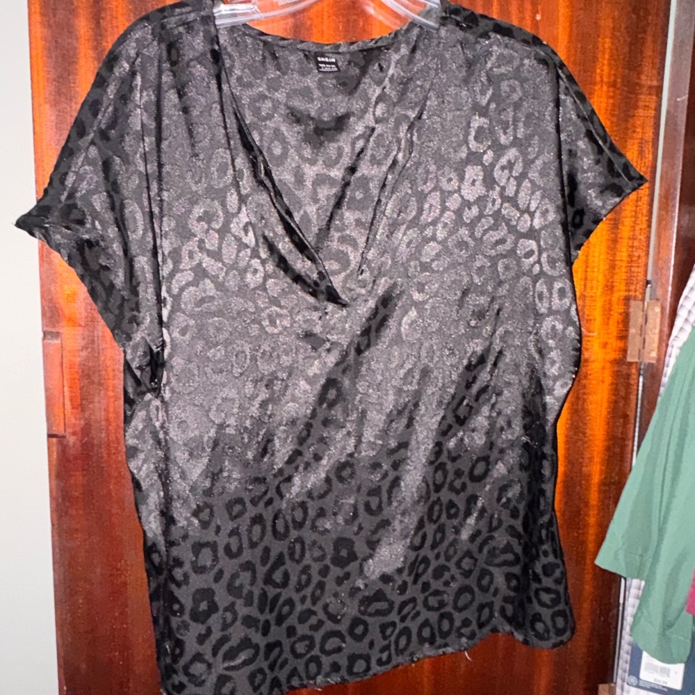 Black Leopard Print Women's Top